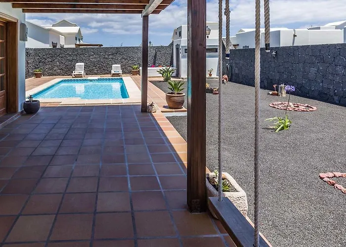 El Faro * بلايا بلانكا